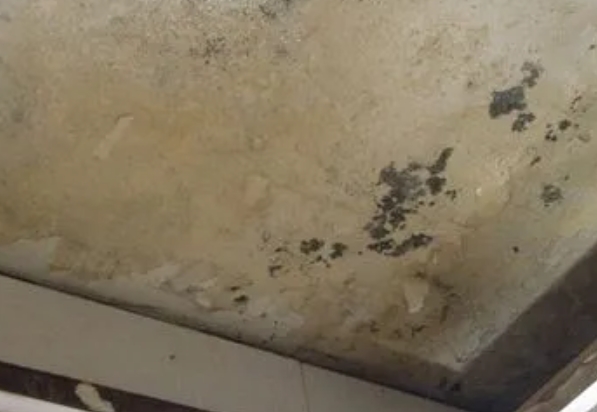桑植阳台漏水维修公司分享下桑植卫生间渗水维修需要注意哪些问题。